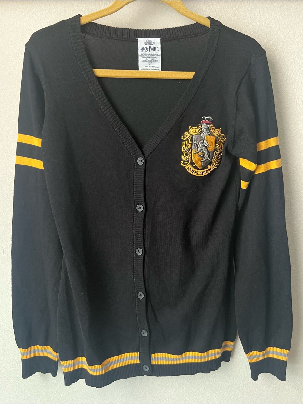 NWOT Universal Studios Wizarding World of Harry Potter Hufflepuff Cardigan